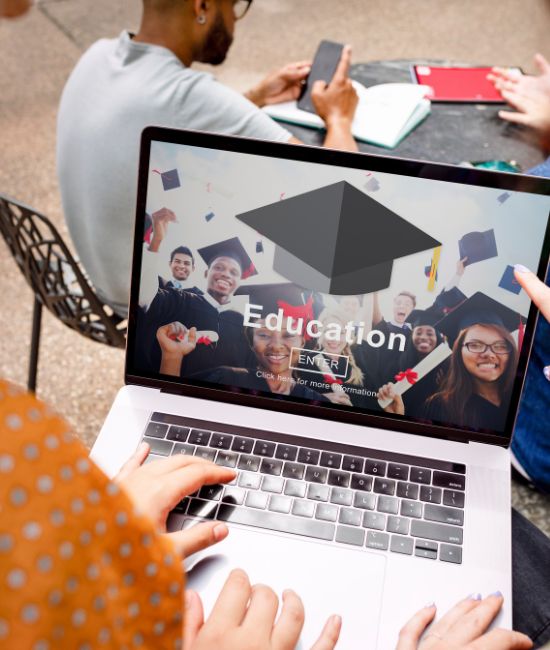 Chart showing rise in online learning and digital campus tools