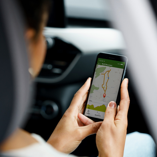 Smartphone Application for Real Time Traffic and Road Event Monitoring